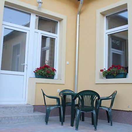 Apartmani Maja Zrenjanin Buitenkant foto