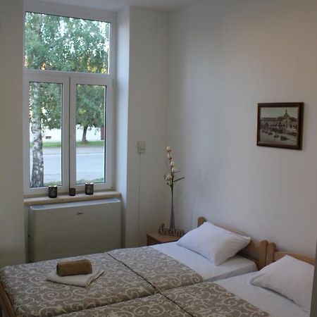 Apartmani Maja Zrenjanin Buitenkant foto