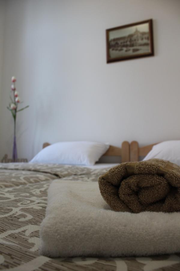 Apartmani Maja Zrenjanin Buitenkant foto