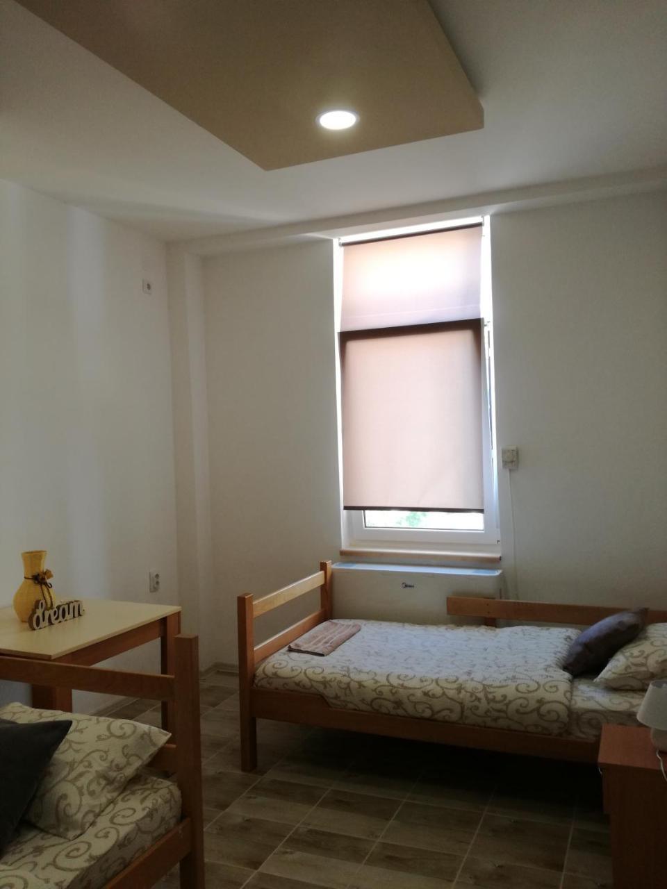 Apartmani Maja Zrenjanin Buitenkant foto