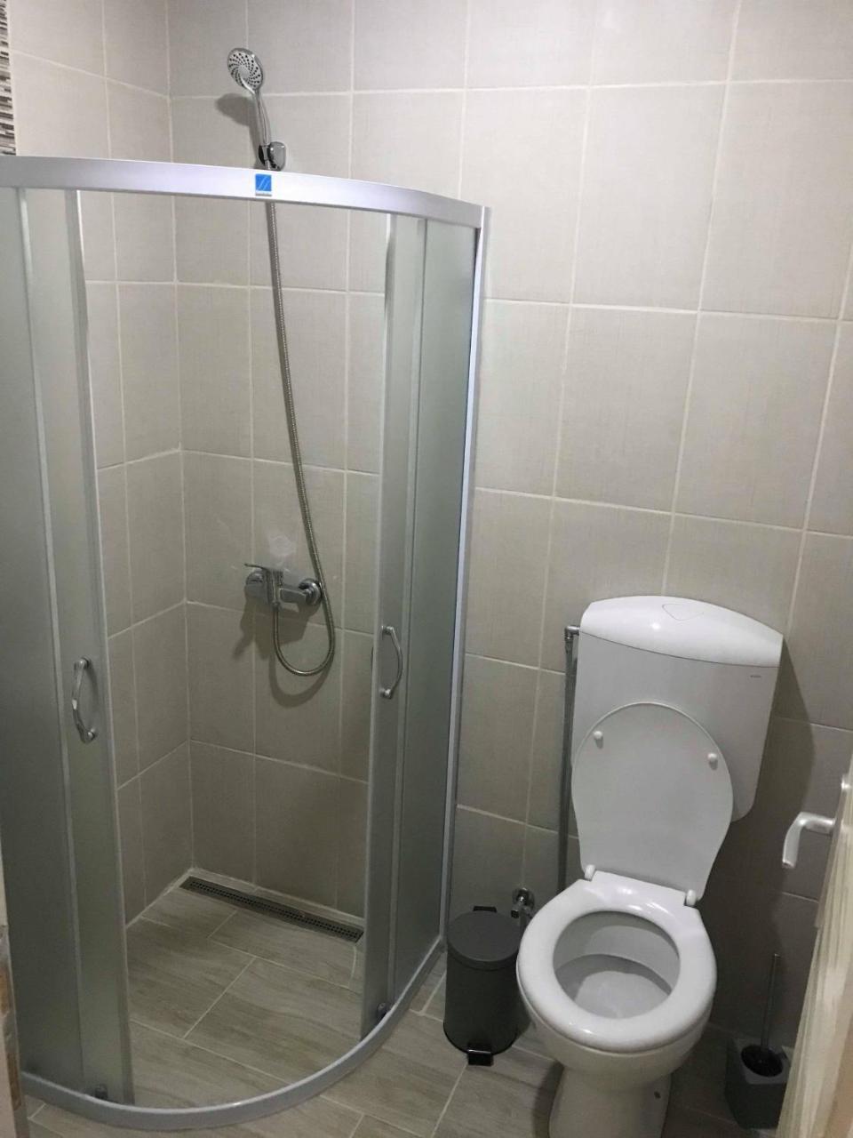 Apartmani Maja Zrenjanin Buitenkant foto